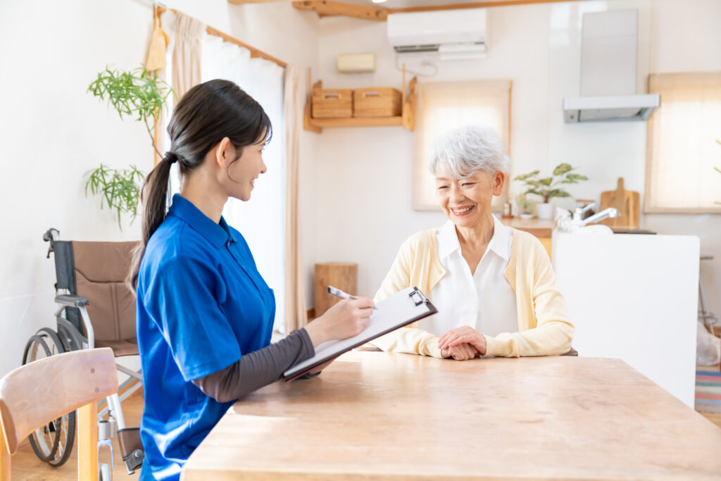 当社の身元保証では、頼れる家族がいない、迷惑をかけたくないといった方に、当社が病院入院時・施設入所時の身元保証人となります。